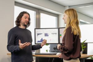 Bitmetric Consultants discussing a Qlik dashboard